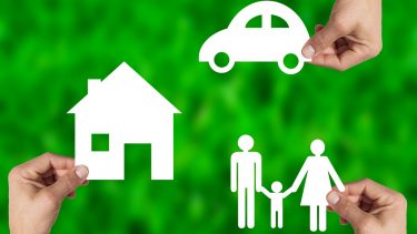 Imagem mostra a importância de um seguro patrimonial para os bens e família